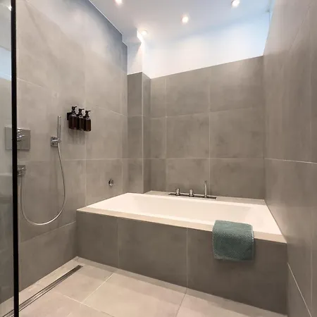 Appartement Cityloft - Augsburger Innenstadt-bismarckviertel - Kostenloser Tiefgaragenstellplatz